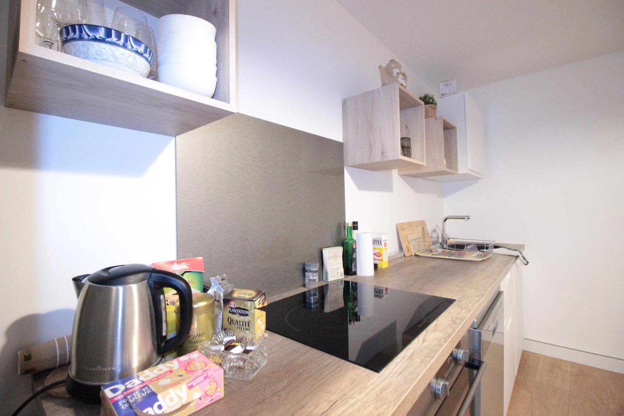 Logement Neuf "Meuse" - Hyper Centre - Parking Proche - Proche Gare - 4 Chambres - Terrasse Couverte - Wifi ! Gere Par Prestazen'Services Verdun-sur-Meuse Exteriér fotografie